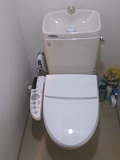 ［施工後］東京都北区 S様邸 INAX シャワートイレ Kシリーズ エクストラ CW-K47