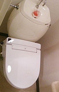 ［施工後］東京都渋谷区 M様邸 INAX 旧カスカディーナ便器専用シャワートイレ/CW-KS220