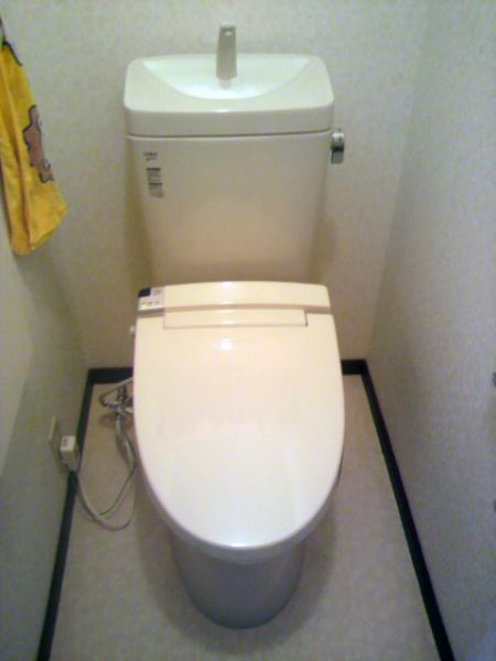 ［施工後］埼玉県秩父郡　N様邸 INAX アメージュZ(リトイレ)+シャワートイレ（CW-KA21QC)