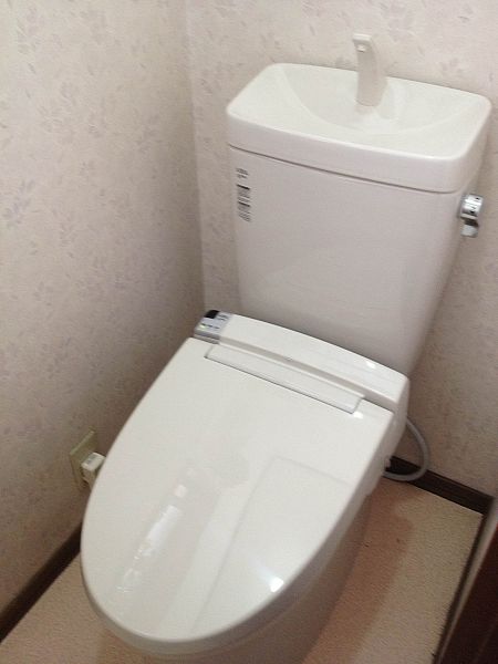 ［施工後］埼玉県幸手市　W様邸 INAX アメージュZ(リトイレ)+シャワートイレ（CW-KA21QC)